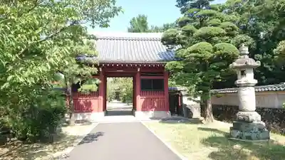 蓮永寺の山門・神門