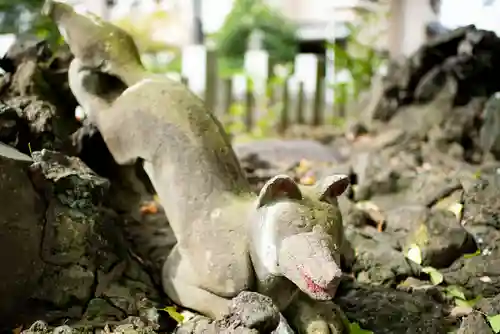 半田稲荷神社の狛犬