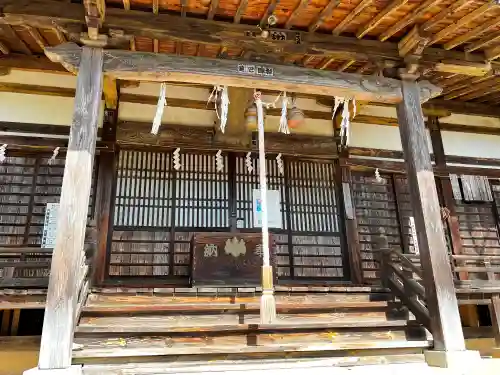 黒戸奈神社の本殿