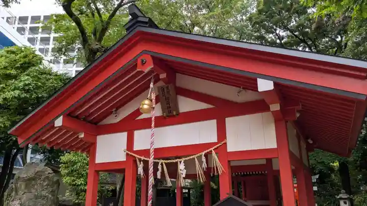 荒熊白髭稲荷神社の本殿・本堂