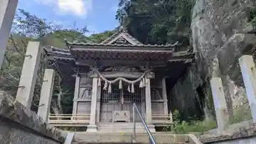 諏訪神社の本殿・本堂
