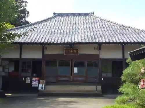円泉寺の本殿・本堂