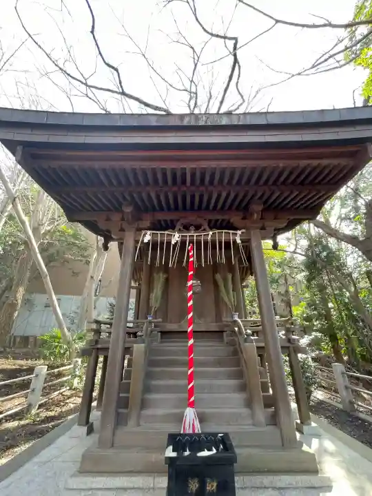 穴熊稲荷神社の{uncategorized: "未分類", other: "その他", undefined: "問題あり", building: "その他建物", grave: "お墓", sacred_gate: "鳥居", guardian: "狛犬", statue: "像", buddha: "仏像", history: "歴史", nature: "自然", garden: "庭園", animal: "動物", pagoda: "塔", temizu: "手水舎", mountain_gate: "山門・神門", sanctuary: "本殿・本堂", subordinate: "末社・摂社", art: "芸術", scenery: "景色", jizo: "地蔵", ema: "絵馬", goshuin: "御朱印", omikuji: "おみくじ", items: "授与品その他", amulet: "お守り", goshuincho: "御朱印帳", eats: "食事", festival: "お祭り", votive_dance: "神楽", shichigosan: "七五三参", wedding: "結婚式", experience: "体験その他", initially: "初詣", around: "周辺", anti_infection: "感染症対策"}