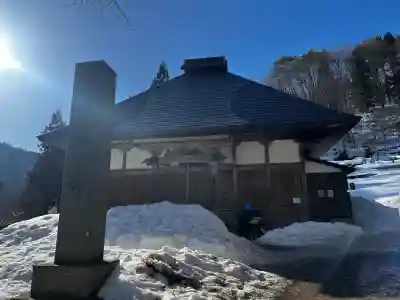 正法寺の{uncategorized: "未分類", other: "その他", undefined: "問題あり", building: "その他建物", grave: "お墓", sacred_gate: "鳥居", guardian: "狛犬", statue: "像", buddha: "仏像", history: "歴史", nature: "自然", garden: "庭園", animal: "動物", pagoda: "塔", temizu: "手水舎", mountain_gate: "山門・神門", sanctuary: "本殿・本堂", subordinate: "末社・摂社", art: "芸術", scenery: "景色", jizo: "地蔵", ema: "絵馬", goshuin: "御朱印", omikuji: "おみくじ", items: "授与品その他", amulet: "お守り", goshuincho: "御朱印帳", eats: "食事", festival: "お祭り", votive_dance: "神楽", shichigosan: "七五三参", wedding: "結婚式", experience: "体験その他", initially: "初詣", around: "周辺", anti_infection: "感染症対策"}
