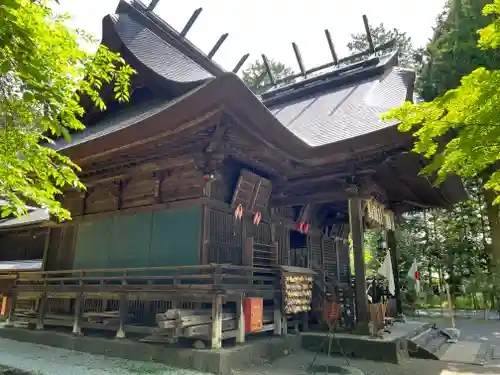 冨士御室浅間神社の本殿