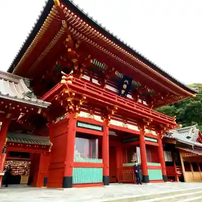 鶴岡八幡宮の山門・神門