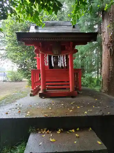間中稲荷神社の末社・摂社