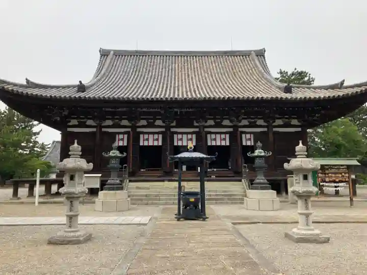 鶴林寺の本殿・本堂