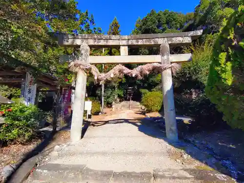 大三神社（白山町）の鳥居