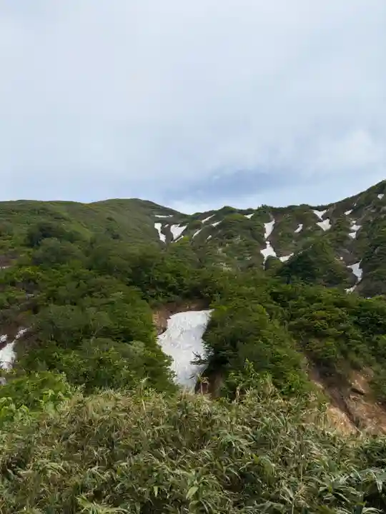 湯殿山神社(出羽三山神社)(山形県)