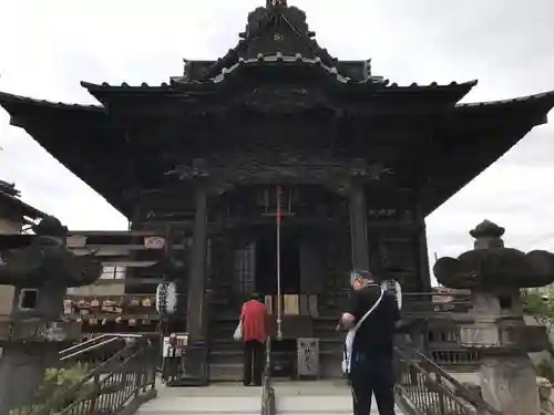 秩父札所十三番 慈眼寺の本殿