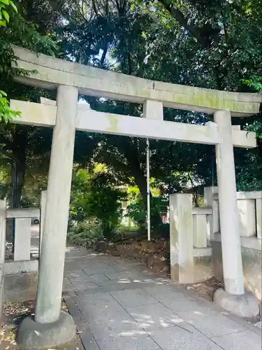 渋谷氷川神社の鳥居