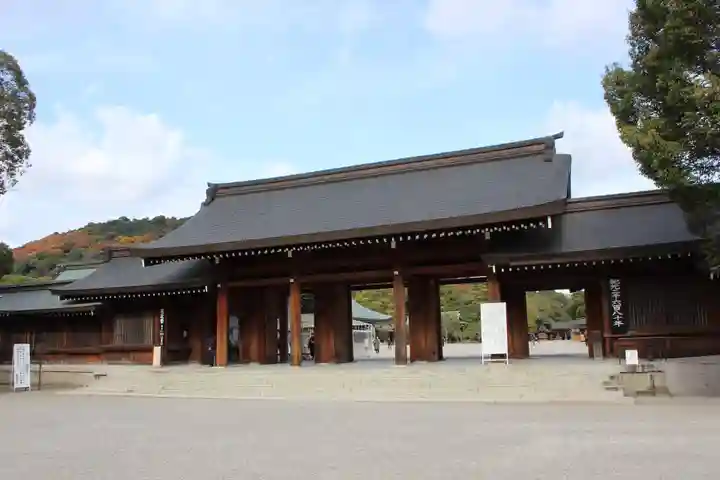 橿原神宮の山門・神門