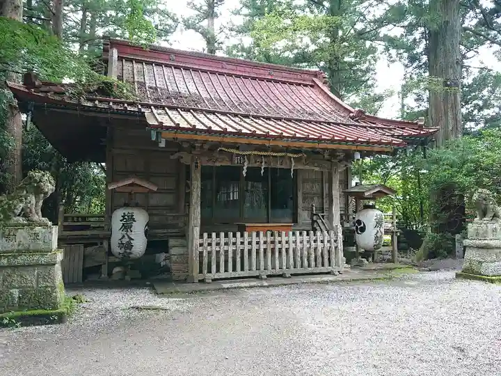 塩原八幡宮の本殿・本堂