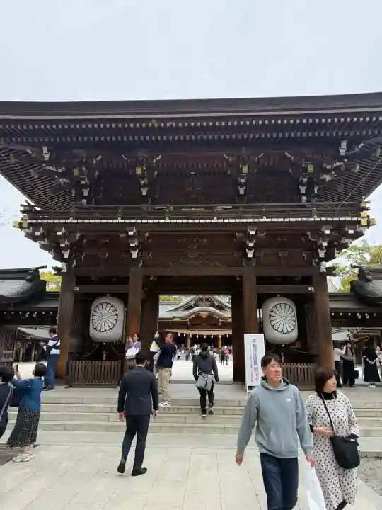寒川神社の{uncategorized: "未分類", other: "その他", undefined: "問題あり", building: "その他建物", grave: "お墓", sacred_gate: "鳥居", guardian: "狛犬", statue: "像", buddha: "仏像", history: "歴史", nature: "自然", garden: "庭園", animal: "動物", pagoda: "塔", temizu: "手水舎", mountain_gate: "山門・神門", sanctuary: "本殿・本堂", subordinate: "末社・摂社", art: "芸術", scenery: "景色", jizo: "地蔵", ema: "絵馬", goshuin: "御朱印", omikuji: "おみくじ", items: "授与品その他", amulet: "お守り", goshuincho: "御朱印帳", eats: "食事", festival: "お祭り", votive_dance: "神楽", shichigosan: "七五三参", wedding: "結婚式", experience: "体験その他", initially: "初詣", around: "周辺", anti_infection: "感染症対策"}