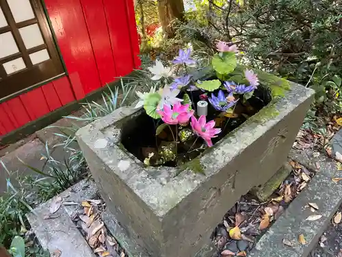 磯山弁財天の手水舎