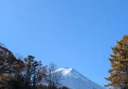 新屋山神社(山梨県)