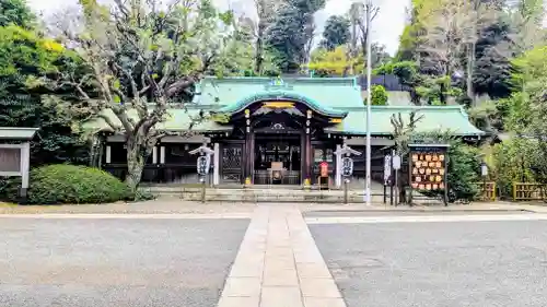 白金氷川神社の本殿・本堂