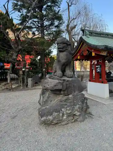 浅草神社の{uncategorized: "未分類", other: "その他", undefined: "問題あり", building: "その他建物", grave: "お墓", sacred_gate: "鳥居", guardian: "狛犬", statue: "像", buddha: "仏像", history: "歴史", nature: "自然", garden: "庭園", animal: "動物", pagoda: "塔", temizu: "手水舎", mountain_gate: "山門・神門", sanctuary: "本殿・本堂", subordinate: "末社・摂社", art: "芸術", scenery: "景色", jizo: "地蔵", ema: "絵馬", goshuin: "御朱印", omikuji: "おみくじ", items: "授与品その他", amulet: "お守り", goshuincho: "御朱印帳", eats: "食事", festival: "お祭り", votive_dance: "神楽", shichigosan: "七五三参", wedding: "結婚式", experience: "体験その他", initially: "初詣", around: "周辺", anti_infection: "感染症対策"}