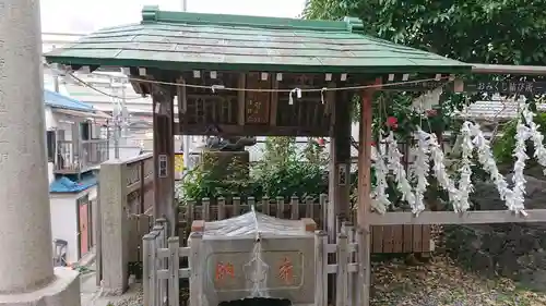 石川町諏訪神社の手水舎