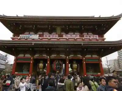 浅草寺の山門・神門