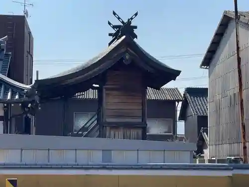 新羅神社の本殿・本堂