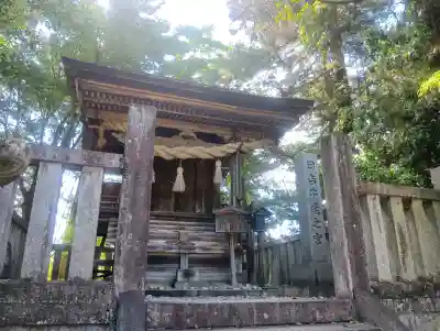 日吉神社の{uncategorized: "未分類", other: "その他", undefined: "問題あり", building: "その他建物", grave: "お墓", sacred_gate: "鳥居", guardian: "狛犬", statue: "像", buddha: "仏像", history: "歴史", nature: "自然", garden: "庭園", animal: "動物", pagoda: "塔", temizu: "手水舎", mountain_gate: "山門・神門", sanctuary: "本殿・本堂", subordinate: "末社・摂社", art: "芸術", scenery: "景色", jizo: "地蔵", ema: "絵馬", goshuin: "御朱印", omikuji: "おみくじ", items: "授与品その他", amulet: "お守り", goshuincho: "御朱印帳", eats: "食事", festival: "お祭り", votive_dance: "神楽", shichigosan: "七五三参", wedding: "結婚式", experience: "体験その他", initially: "初詣", around: "周辺", anti_infection: "感染症対策"}