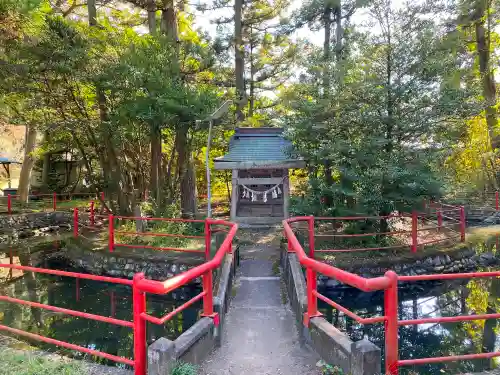 安房神社の末社・摂社