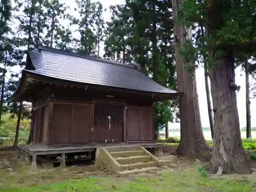 白山神社の本殿