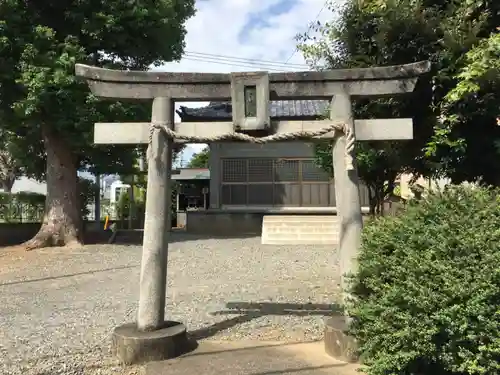 愛鷹神社の鳥居