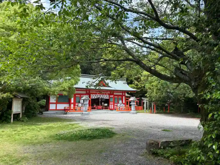 阿須賀神社の{uncategorized: "未分類", other: "その他", undefined: "問題あり", building: "その他建物", grave: "お墓", sacred_gate: "鳥居", guardian: "狛犬", statue: "像", buddha: "仏像", history: "歴史", nature: "自然", garden: "庭園", animal: "動物", pagoda: "塔", temizu: "手水舎", mountain_gate: "山門・神門", sanctuary: "本殿・本堂", subordinate: "末社・摂社", art: "芸術", scenery: "景色", jizo: "地蔵", ema: "絵馬", goshuin: "御朱印", omikuji: "おみくじ", items: "授与品その他", amulet: "お守り", goshuincho: "御朱印帳", eats: "食事", festival: "お祭り", votive_dance: "神楽", shichigosan: "七五三参", wedding: "結婚式", experience: "体験その他", initially: "初詣", around: "周辺", anti_infection: "感染症対策"}