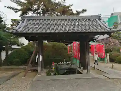 建中寺の手水舎