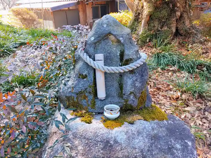 於美阿志神社(檜隈寺跡)の末社・摂社