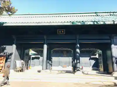 湯島聖堂の山門・神門