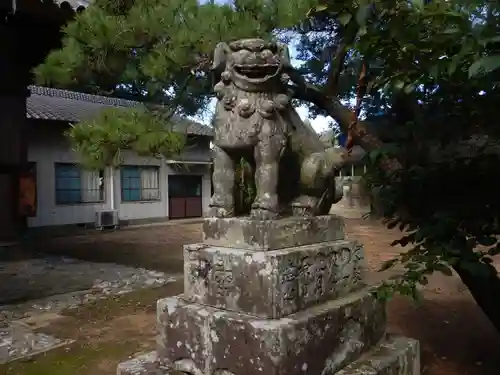 多祁御奈刀弥神社の狛犬