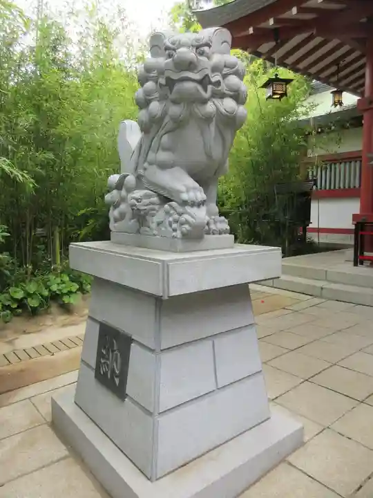 來宮神社の狛犬