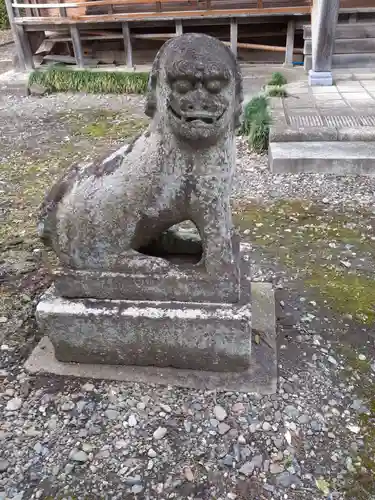 新山神社の狛犬