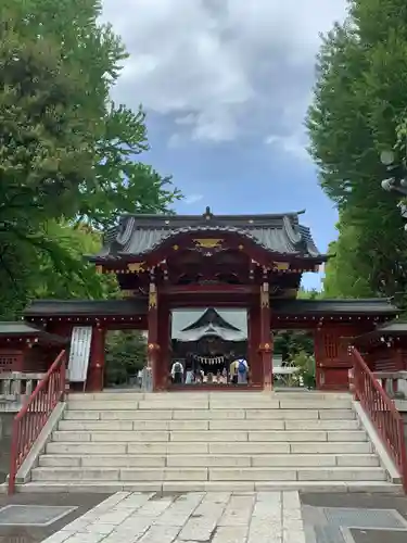 秩父神社の山門