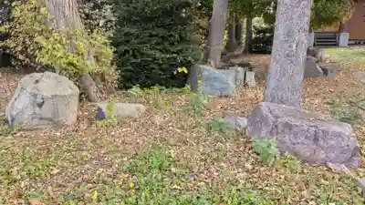 下士別神社の庭園