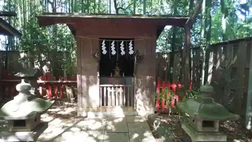 道野辺八幡宮の末社