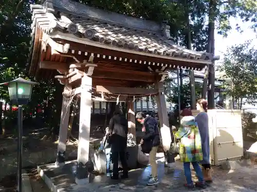 東海市熊野神社の手水舎