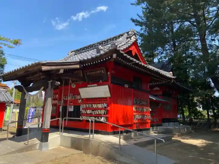 子神社の{uncategorized: "未分類", other: "その他", undefined: "問題あり", building: "その他建物", grave: "お墓", sacred_gate: "鳥居", guardian: "狛犬", statue: "像", buddha: "仏像", history: "歴史", nature: "自然", garden: "庭園", animal: "動物", pagoda: "塔", temizu: "手水舎", mountain_gate: "山門・神門", sanctuary: "本殿・本堂", subordinate: "末社・摂社", art: "芸術", scenery: "景色", jizo: "地蔵", ema: "絵馬", goshuin: "御朱印", omikuji: "おみくじ", items: "授与品その他", amulet: "お守り", goshuincho: "御朱印帳", eats: "食事", festival: "お祭り", votive_dance: "神楽", shichigosan: "七五三参", wedding: "結婚式", experience: "体験その他", initially: "初詣", around: "周辺", anti_infection: "感染症対策"}