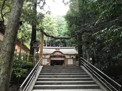 狭井坐大神荒魂神社(狭井神社)の鳥居