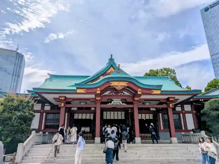 日枝神社の{uncategorized: "未分類", other: "その他", undefined: "問題あり", building: "その他建物", grave: "お墓", sacred_gate: "鳥居", guardian: "狛犬", statue: "像", buddha: "仏像", history: "歴史", nature: "自然", garden: "庭園", animal: "動物", pagoda: "塔", temizu: "手水舎", mountain_gate: "山門・神門", sanctuary: "本殿・本堂", subordinate: "末社・摂社", art: "芸術", scenery: "景色", jizo: "地蔵", ema: "絵馬", goshuin: "御朱印", omikuji: "おみくじ", items: "授与品その他", amulet: "お守り", goshuincho: "御朱印帳", eats: "食事", festival: "お祭り", votive_dance: "神楽", shichigosan: "七五三参", wedding: "結婚式", experience: "体験その他", initially: "初詣", around: "周辺", anti_infection: "感染症対策"}