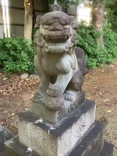 神明社の狛犬