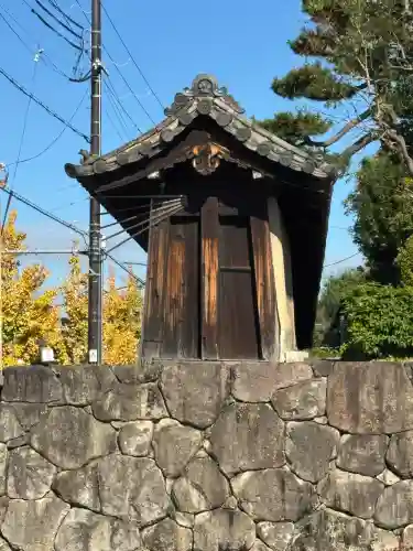  智積院の{uncategorized: "未分類", other: "その他", undefined: "問題あり", building: "その他建物", grave: "お墓", sacred_gate: "鳥居", guardian: "狛犬", statue: "像", buddha: "仏像", history: "歴史", nature: "自然", garden: "庭園", animal: "動物", pagoda: "塔", temizu: "手水舎", mountain_gate: "山門・神門", sanctuary: "本殿・本堂", subordinate: "末社・摂社", art: "芸術", scenery: "景色", jizo: "地蔵", ema: "絵馬", goshuin: "御朱印", omikuji: "おみくじ", items: "授与品その他", amulet: "お守り", goshuincho: "御朱印帳", eats: "食事", festival: "お祭り", votive_dance: "神楽", shichigosan: "七五三参", wedding: "結婚式", experience: "体験その他", initially: "初詣", around: "周辺", anti_infection: "感染症対策"}