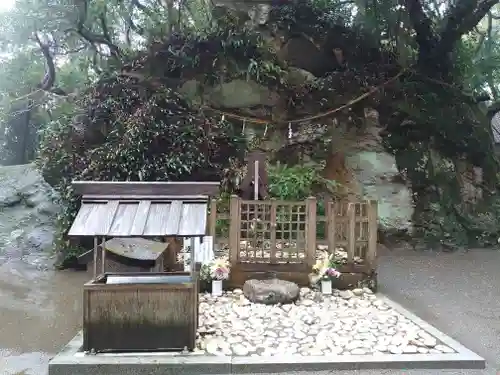 花窟神社の末社