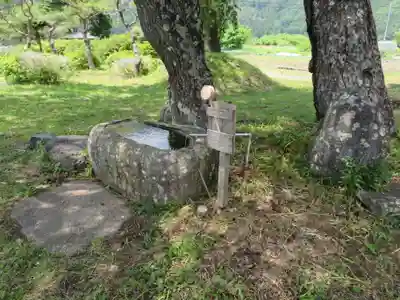 旗挙八幡宮の手水舎