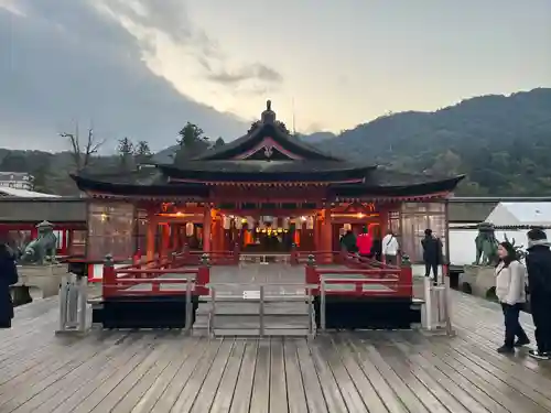 厳島神社(広島県)