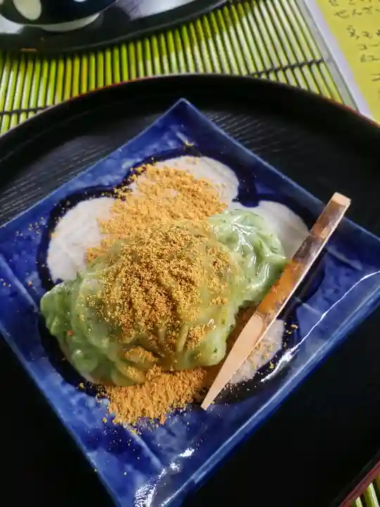大原野神社の{uncategorized: "未分類", other: "その他", undefined: "問題あり", building: "その他建物", grave: "お墓", sacred_gate: "鳥居", guardian: "狛犬", statue: "像", buddha: "仏像", history: "歴史", nature: "自然", garden: "庭園", animal: "動物", pagoda: "塔", temizu: "手水舎", mountain_gate: "山門・神門", sanctuary: "本殿・本堂", subordinate: "末社・摂社", art: "芸術", scenery: "景色", jizo: "地蔵", ema: "絵馬", goshuin: "御朱印", omikuji: "おみくじ", items: "授与品その他", amulet: "お守り", goshuincho: "御朱印帳", eats: "食事", festival: "お祭り", votive_dance: "神楽", shichigosan: "七五三参", wedding: "結婚式", experience: "体験その他", initially: "初詣", around: "周辺", anti_infection: "感染症対策"}